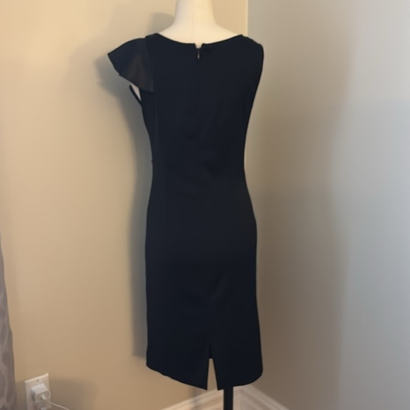 Le Chateau Black Sleeveless Dress with Asymmetrical Floral Ruffle Sz M - Picture 6 of 10